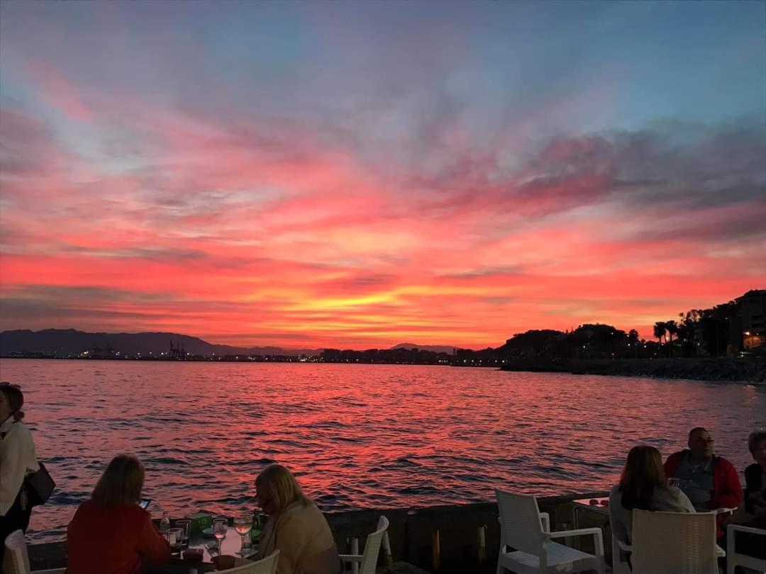 Compas Suites Málaga Eksteriør billede